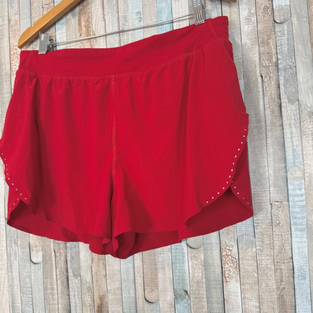 Lululemon Red Fast and Free Reflective High-Rise Classic Fit Short 3" Running 12